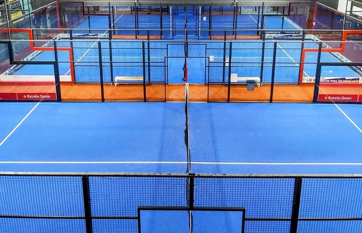 image from Cours de Padel Exclusifs et Tournois à Valence - Service VIP
